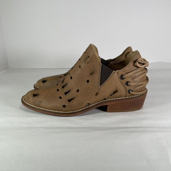 Musse & Cloud COOLISE Bootie Size 7 Brown Laser Cut Low 1.5” Western Heel - Picture 1 of 8